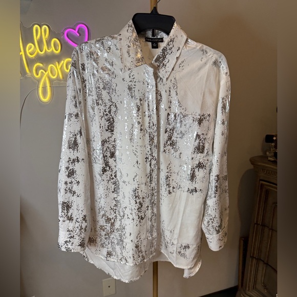 Thread Story Silver and white Blouse - Picture 4 of 10